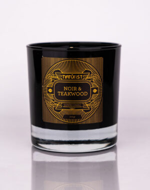 Naturist Scented Candle Art Noir & Teakwood 210 gr